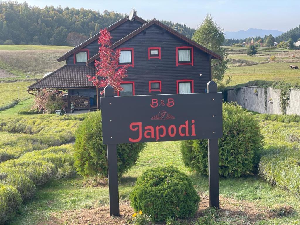 Boutique B&B Japodi Mrkopalj Exteriör bild